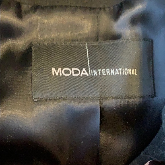 Wool coat - Picture 2 of 4